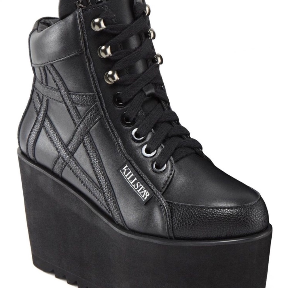 Platform trainers. New , with box .